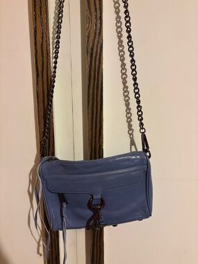 Women’s Leather Crossbody Bag in Periwinkle Blue